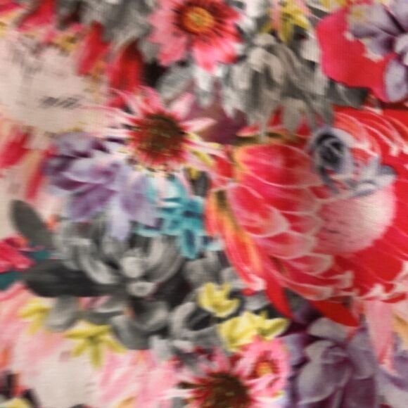 Lululemon flowabunga pace crops sz 4 pristine - Picture 5 of 8